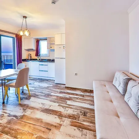 Apartament Sanisu *