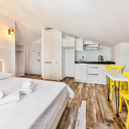 Sanisu Apartment Kas